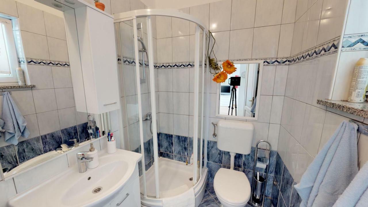 Apartment Potkonjak Povljana Eksteriør billede